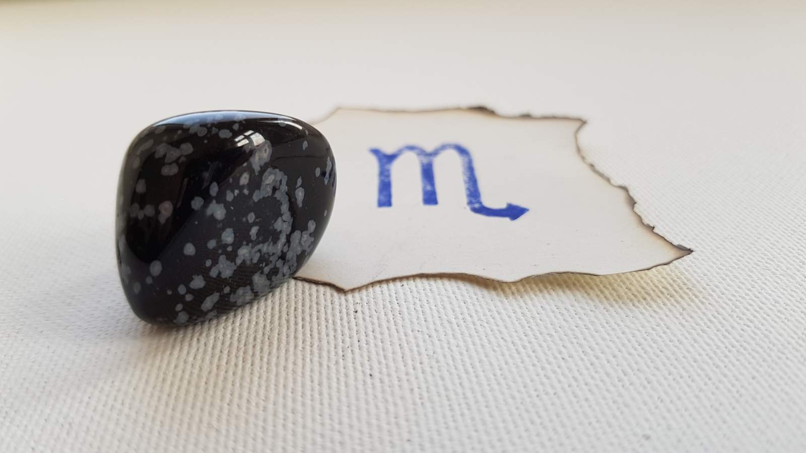 Gemstone Scorpio - Snowflake Obsidian